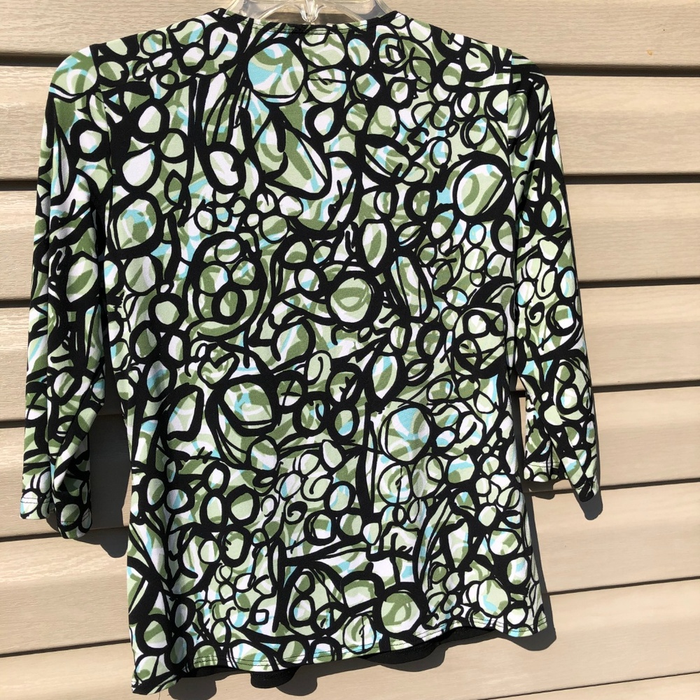 AB Studio Circle Print Small Top - Picture 5 of 6